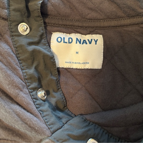 men’s shirt size medium - Picture 4 of 5